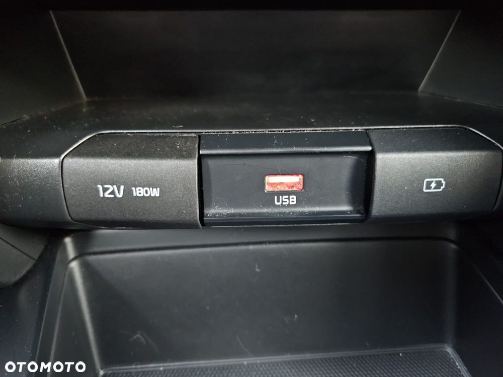 Kia Ceed 1.6 CRDi SCR L Business Line - 29