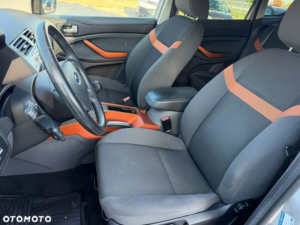 Ford Kuga - 13