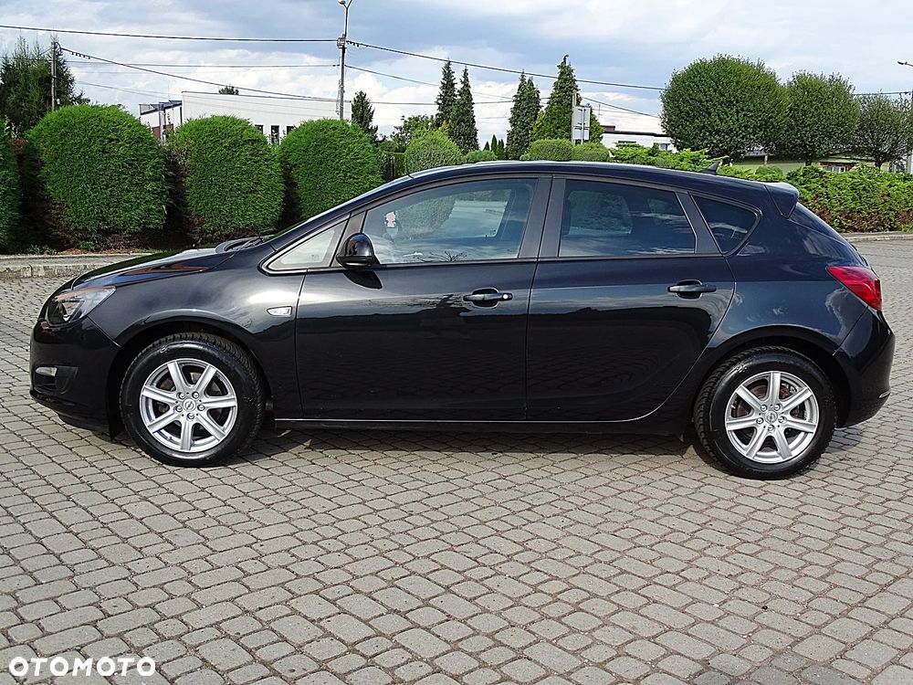 Opel Astra 1.4 T Cosmo EU6 - 9