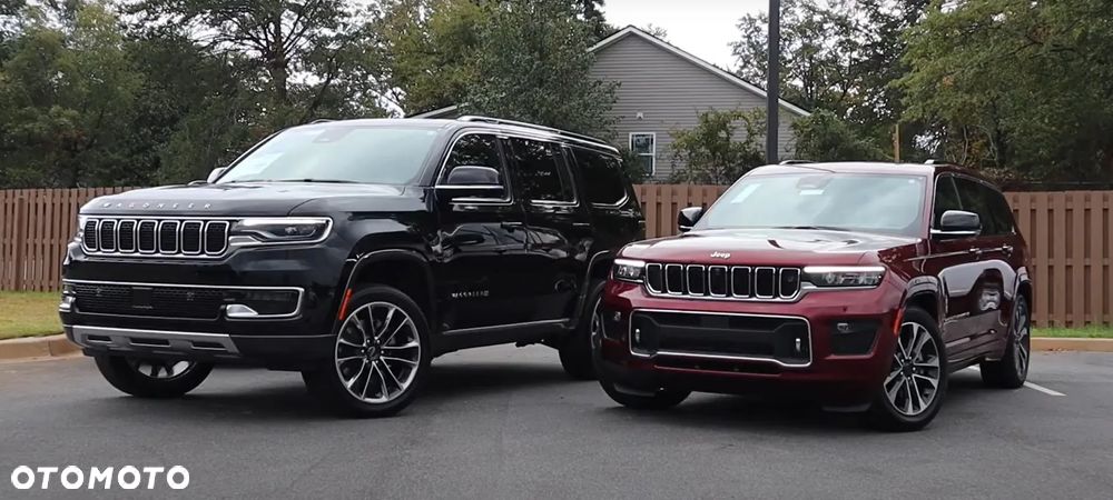 Jeep Grand Wagoneer - 38