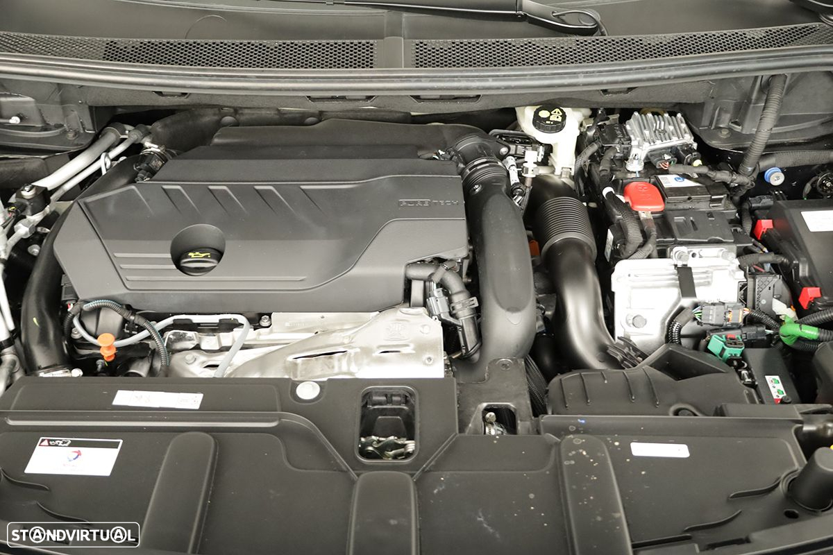 Peugeot 3008 1.6 Hybrid Allure e-EAT8 - 26