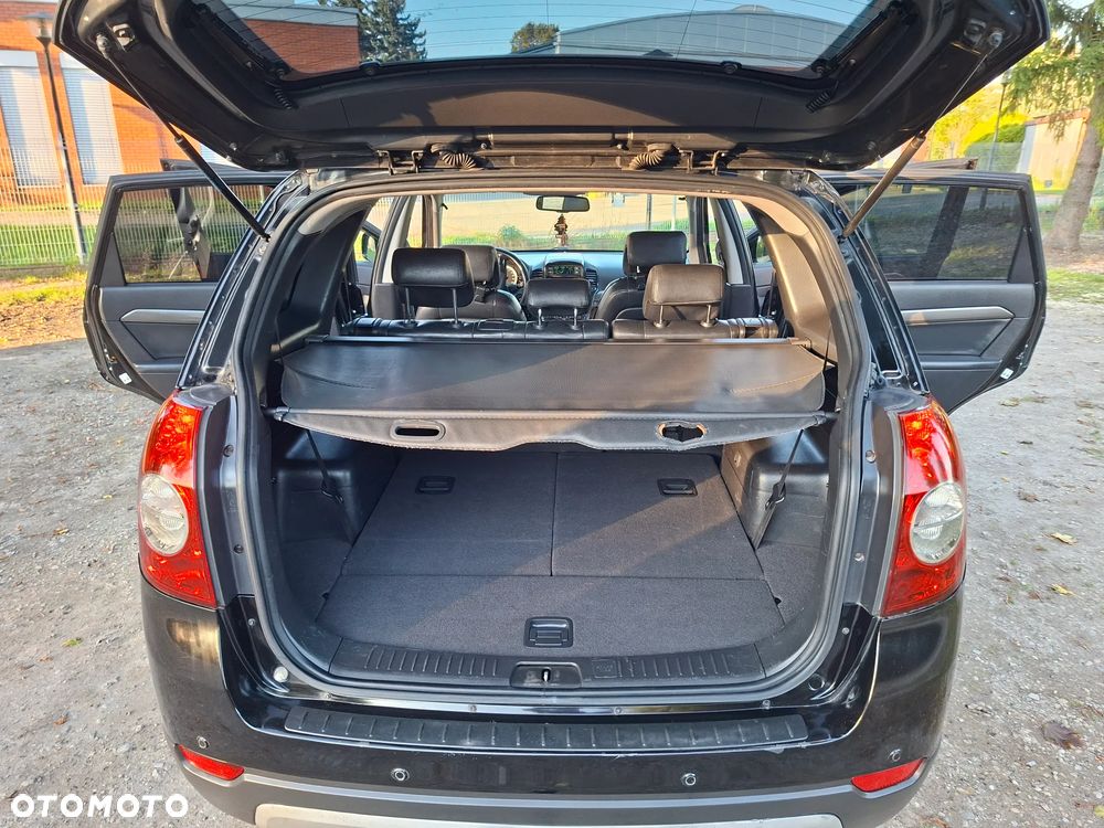 Chevrolet Captiva - 23