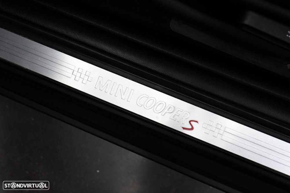 MINI 3 Portas Cooper S Auto - 23