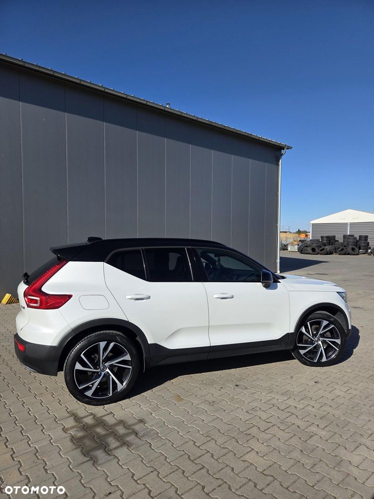 Volvo XC 40 D4 AWD R-Design - 6