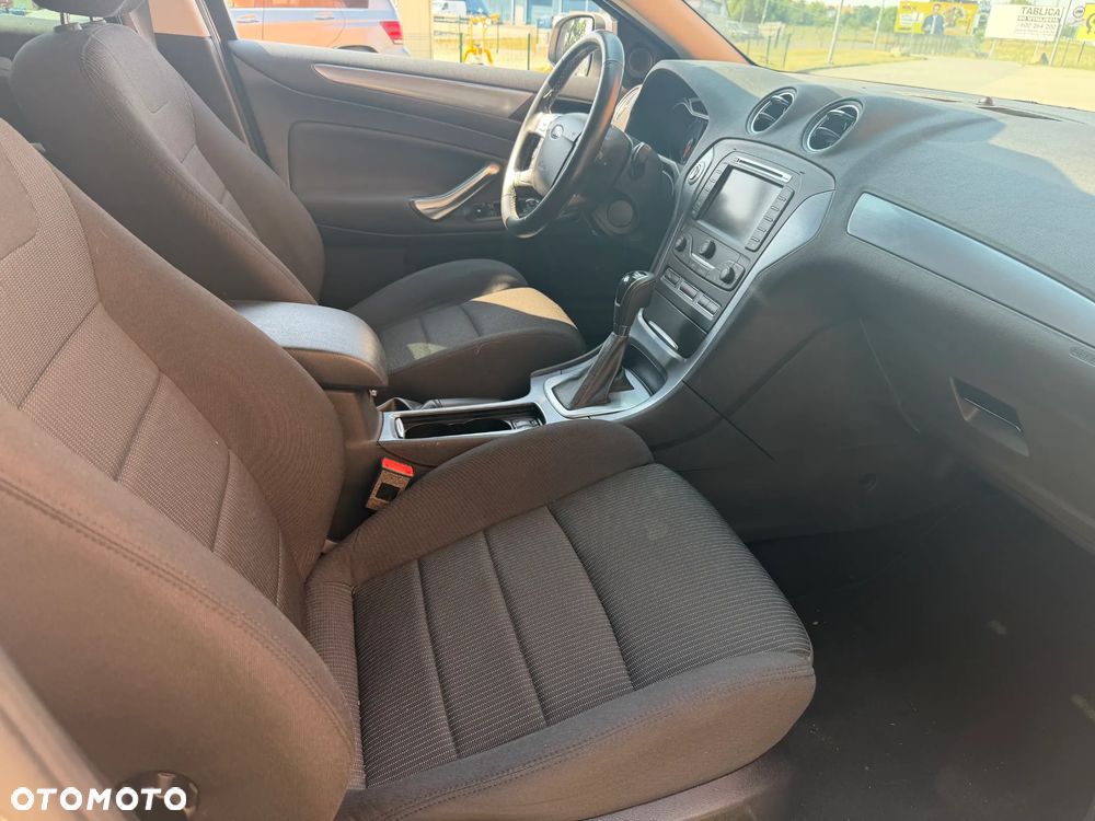 Ford Mondeo - 11