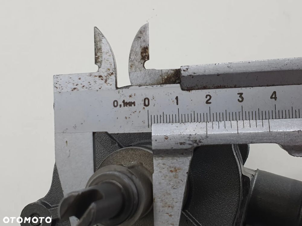 POMPA WODU OBUDOWA DEKIEL WIRNIK  BENELLI 302 - 19