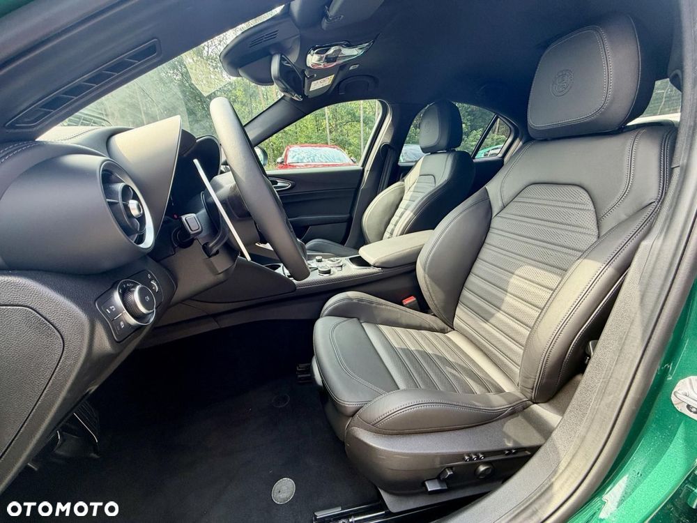 Alfa Romeo Giulia 2.9 Bi Turbo V6 Quadrifoglio - 15