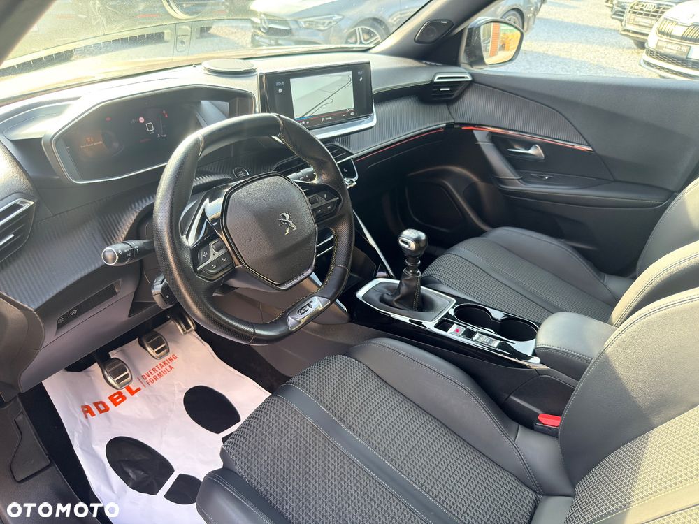 Peugeot 2008 1.5 BlueHDi GT S&S - 13