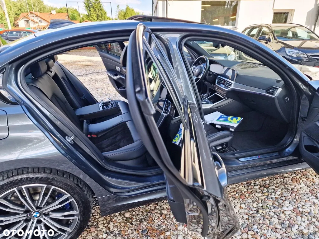 BMW Seria 3 - 17
