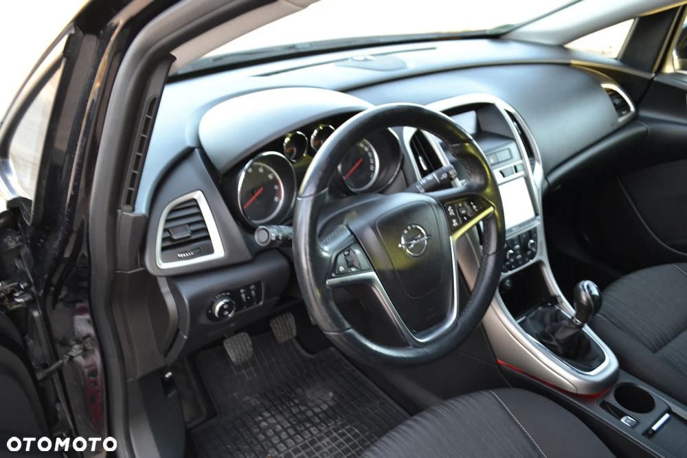 Opel Astra 1.4 Turbo - 13