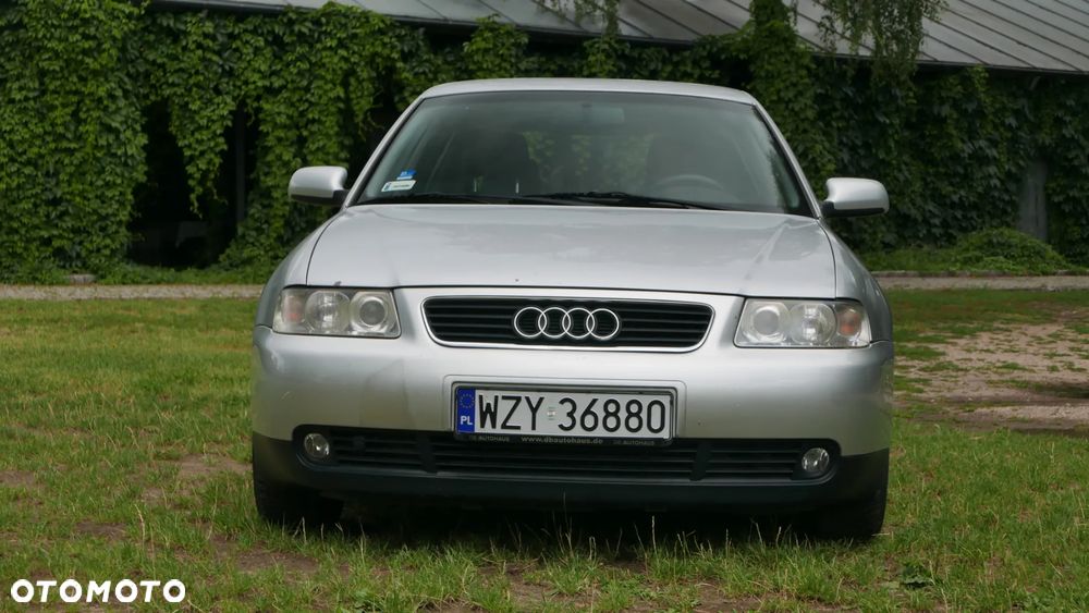 Audi A3 Sportback 1.6 Ambiente - 2