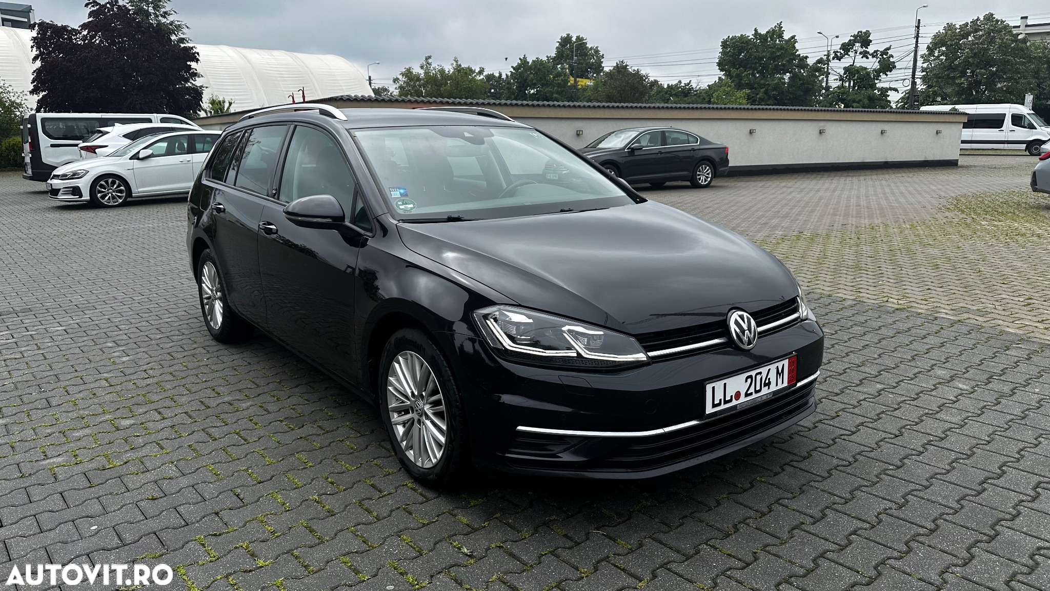 Volkswagen Golf 2.0 TDI DSG Sound - 2
