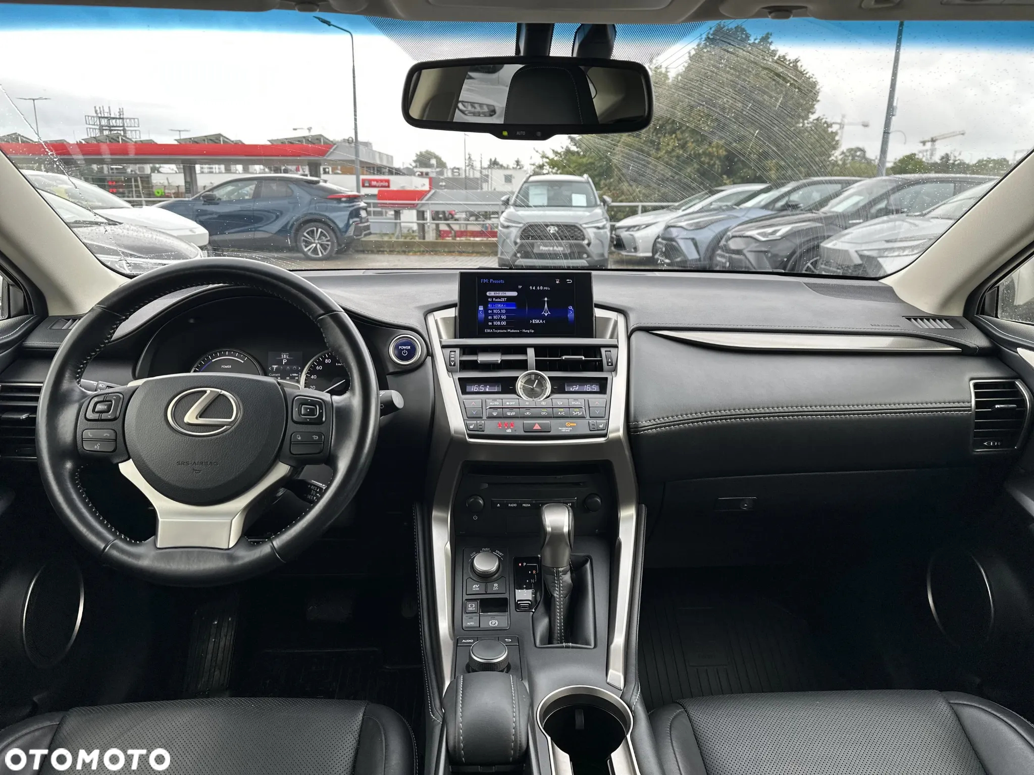 Lexus NX 300h Comfort AWD - 11