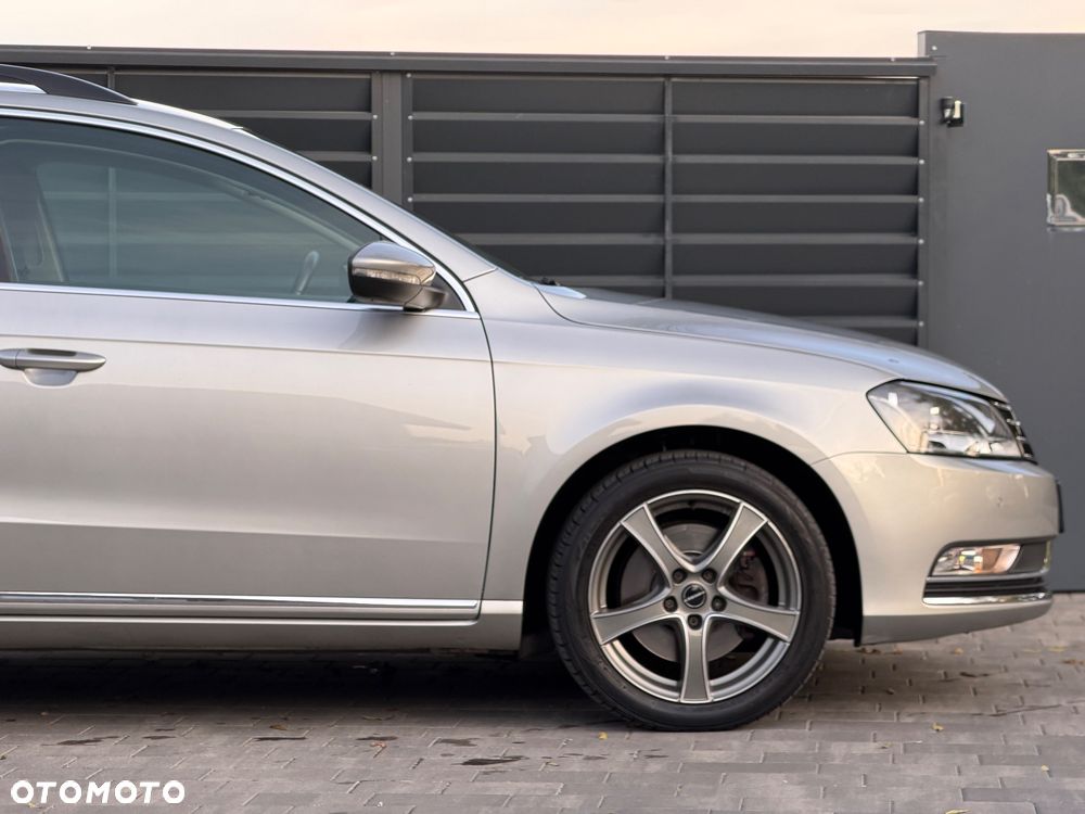 Volkswagen Passat - 30