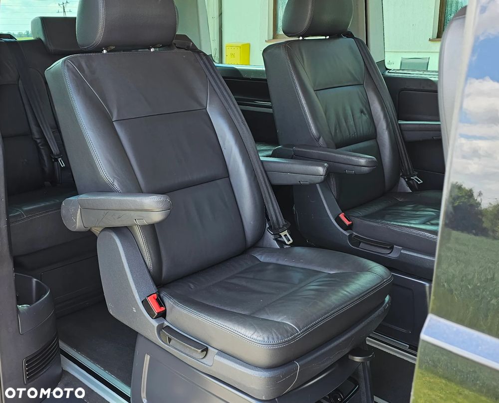 Volkswagen Multivan - 16