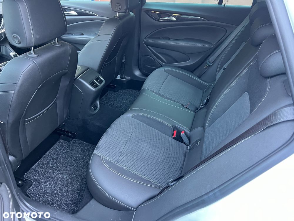 Opel Insignia - 20