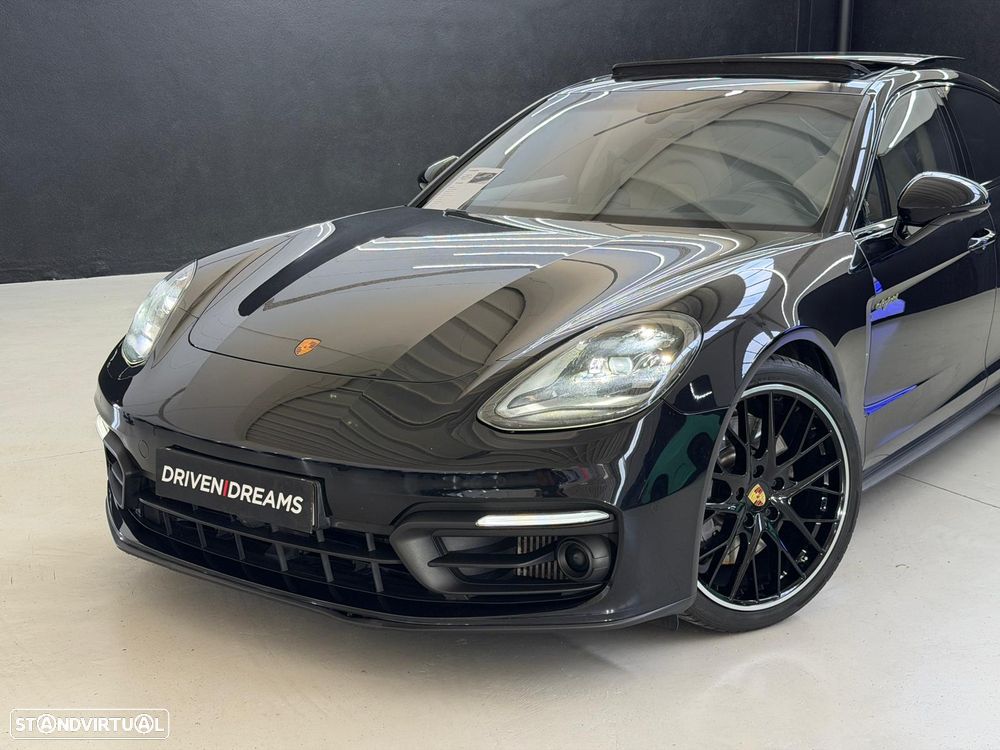 Porsche Panamera 4 E-Hybrid Platinum Edition - 3