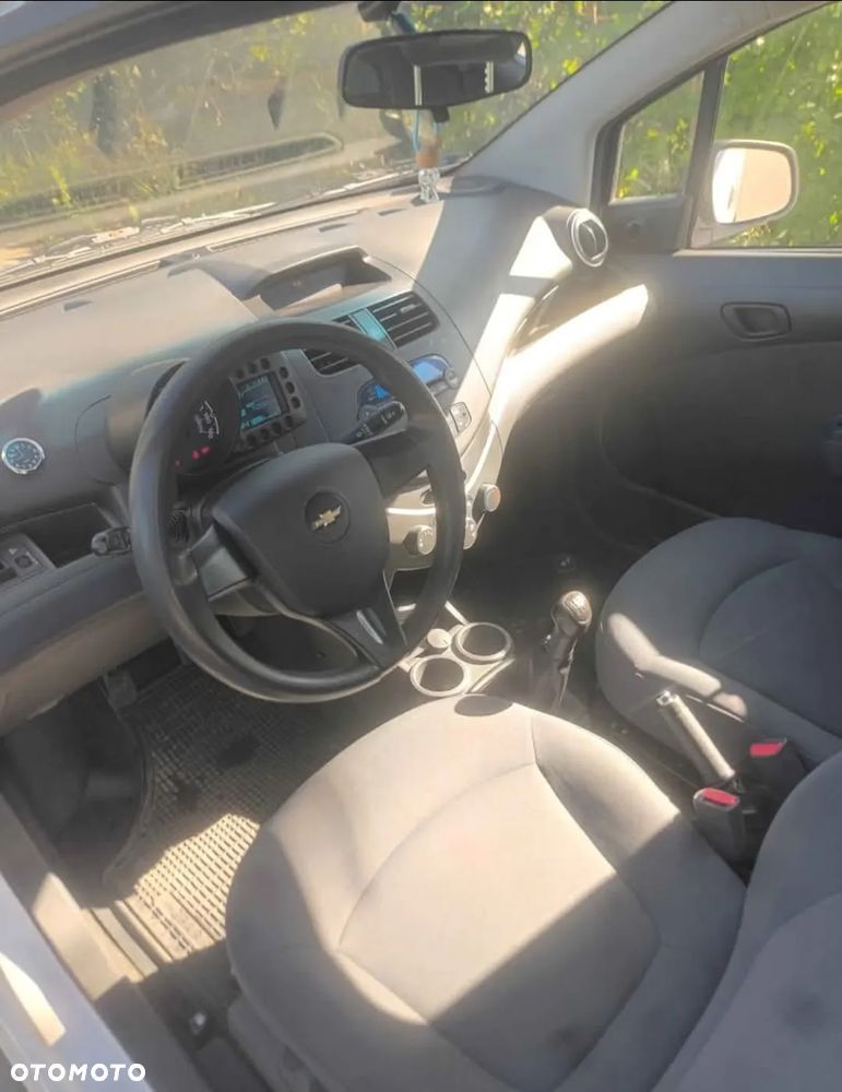 Chevrolet Spark - 5