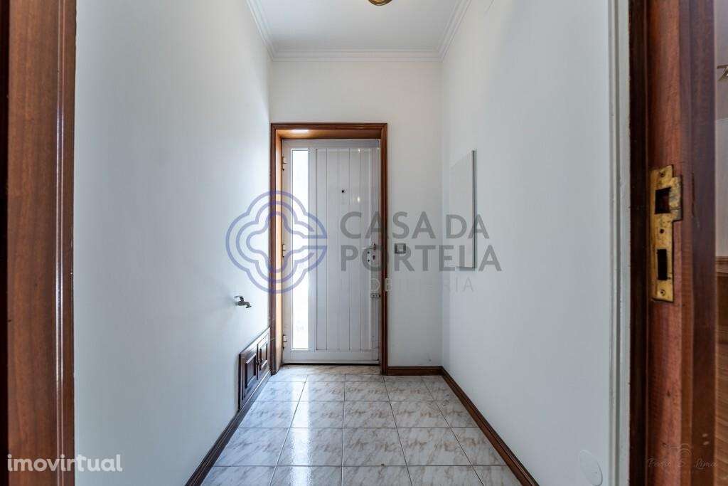 Moradia T3, Excelente Localização!! A poucos metros do Jardim do Morro - Grande imagem: 2/25