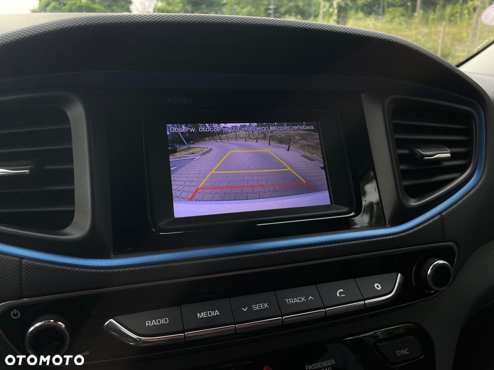 Hyundai IONIQ Hybrid Business - 31