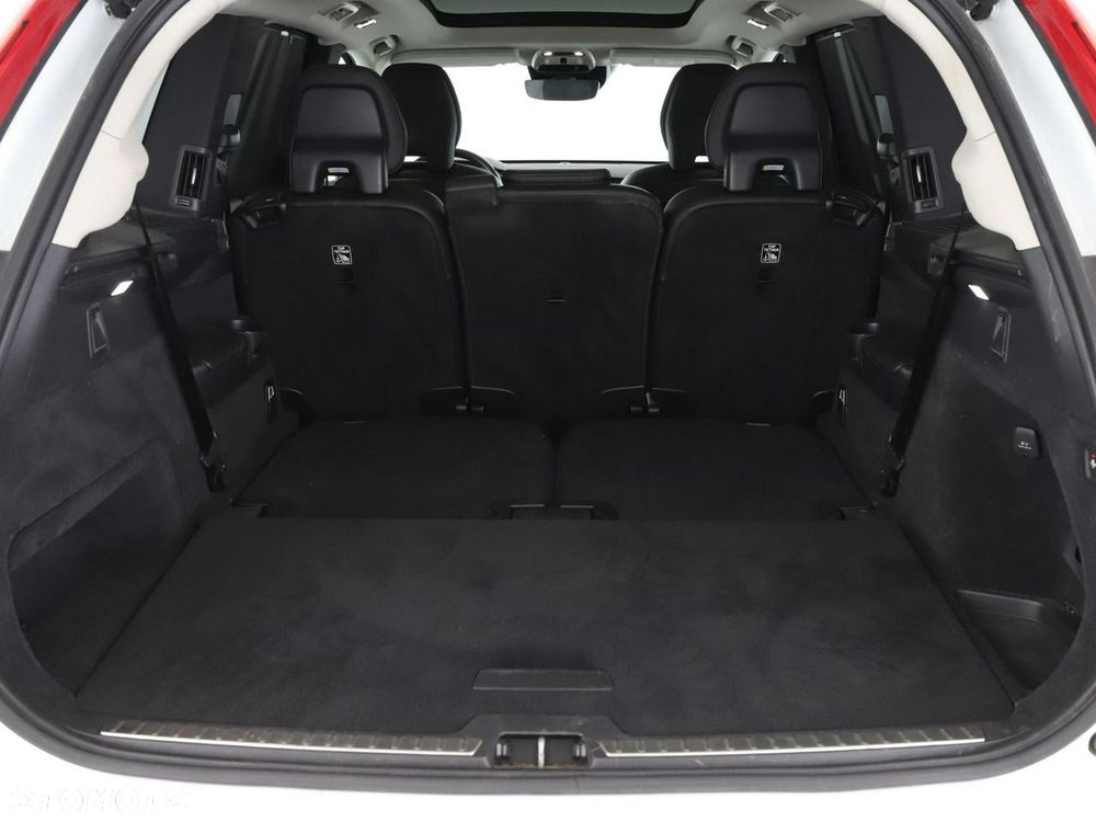 Volvo XC 90 T8 AWD Twin Engine Geartronic Momentum - 21