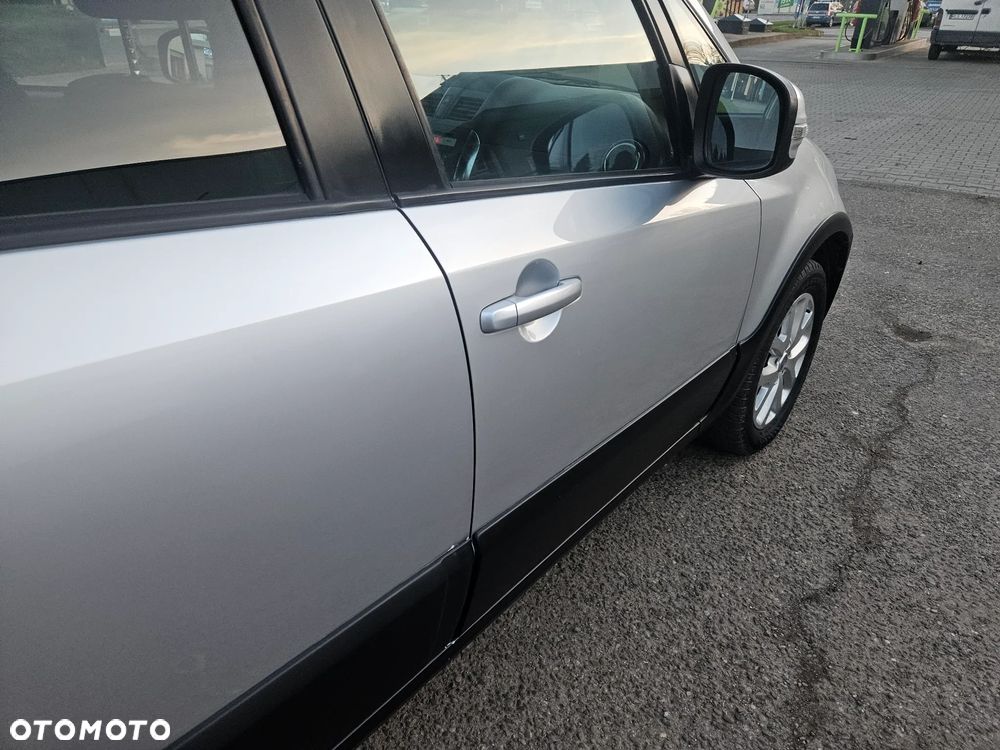 Fiat Sedici 2.0 Multijet DPF 4x4 Lounge - 11