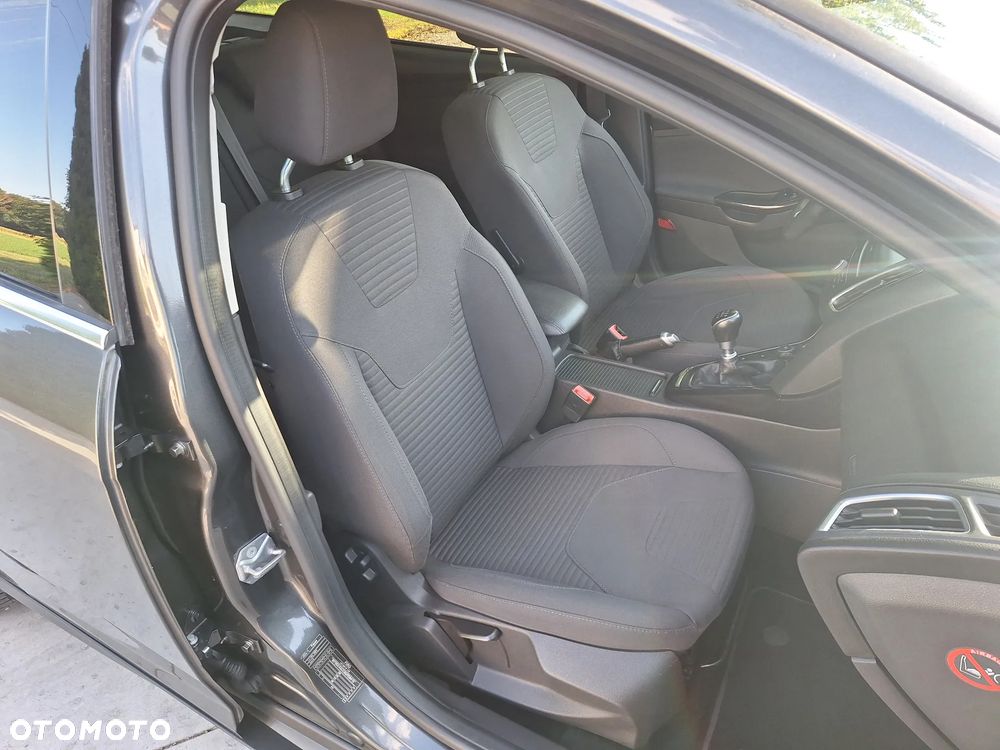 Ford Focus 1.5 TDCi Titanium - 13