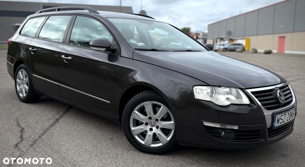 Volkswagen Passat 2.0 TDI DSG Comfortline - 9