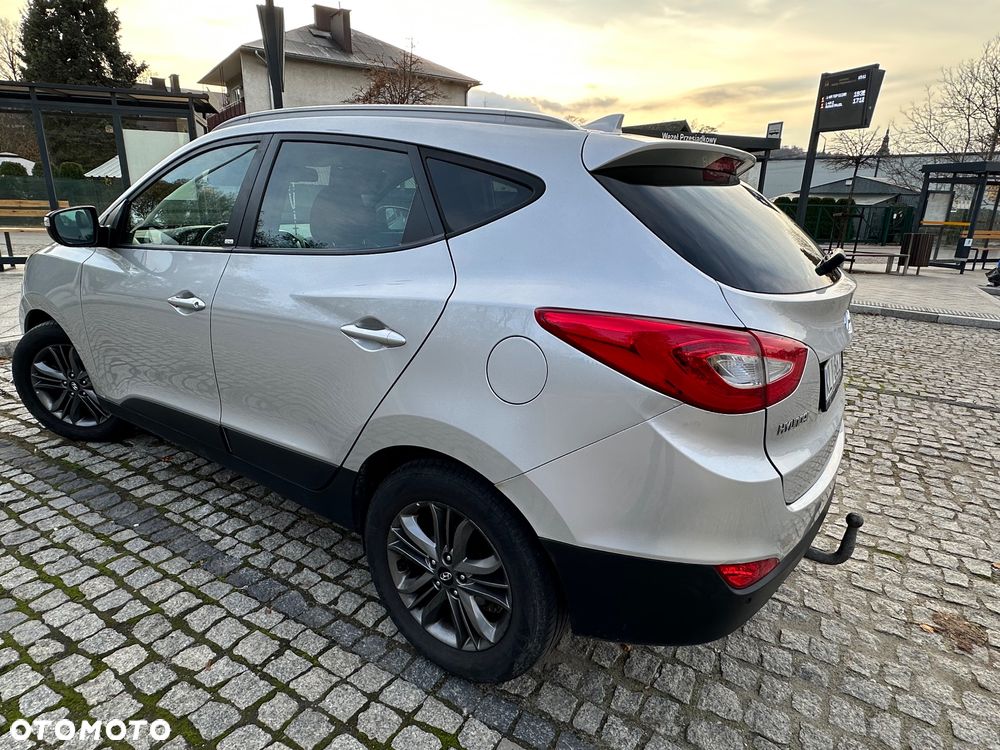 Hyundai ix35 2.0 CRDi 4WD Automatik Fifa World Cup Gold Edition - 6