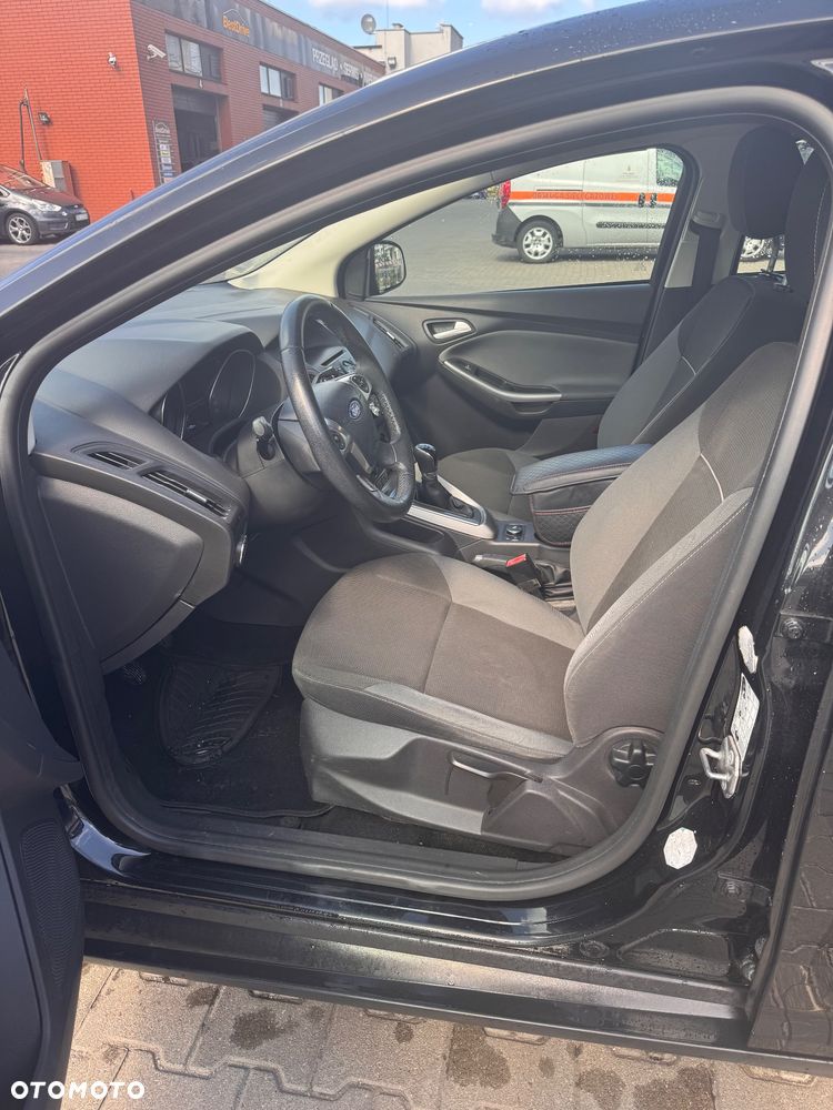 Ford Focus 1.6 Trend - 9