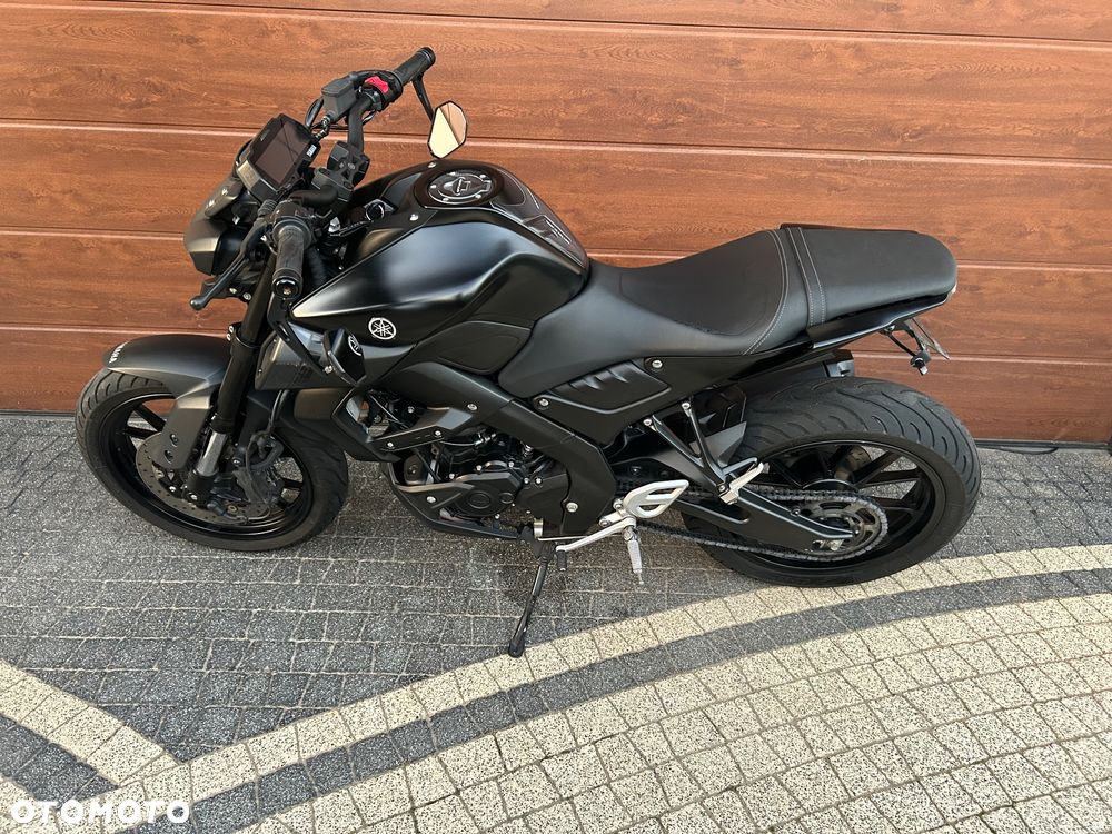 Yamaha MT - 12