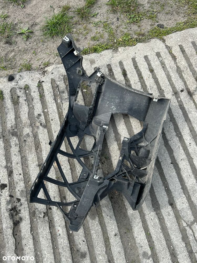 ŚLIZG ZDERZAKA PRZÓD PRAWY BMW 3 G20 G21 7422248 - 2