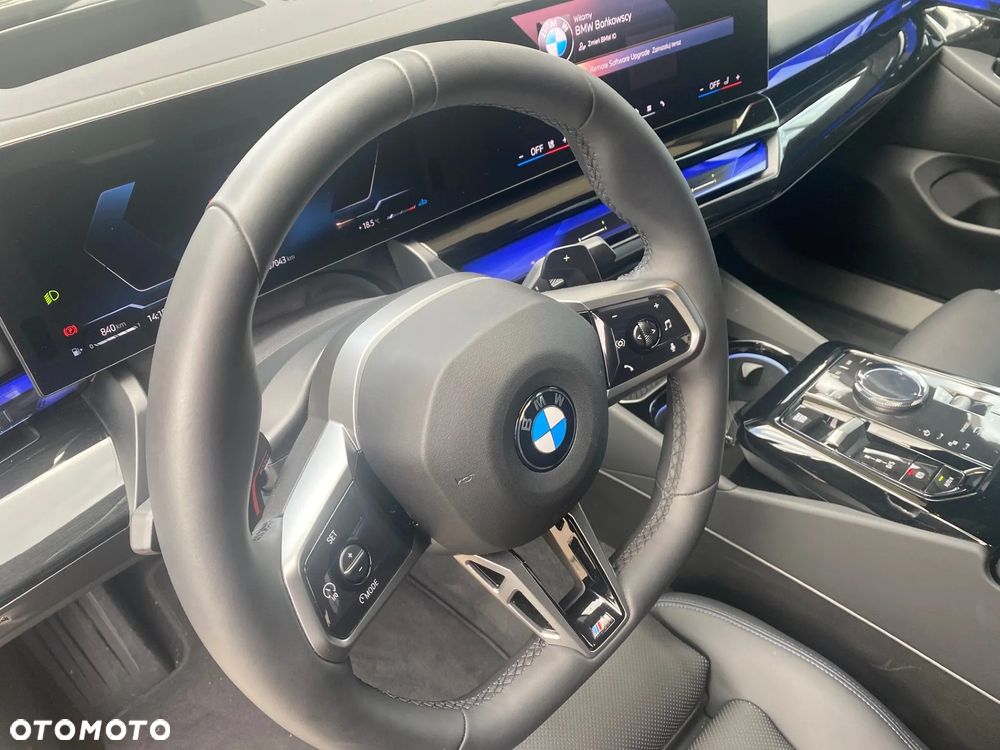 BMW Seria 5 520d xDrive mHEV - 12