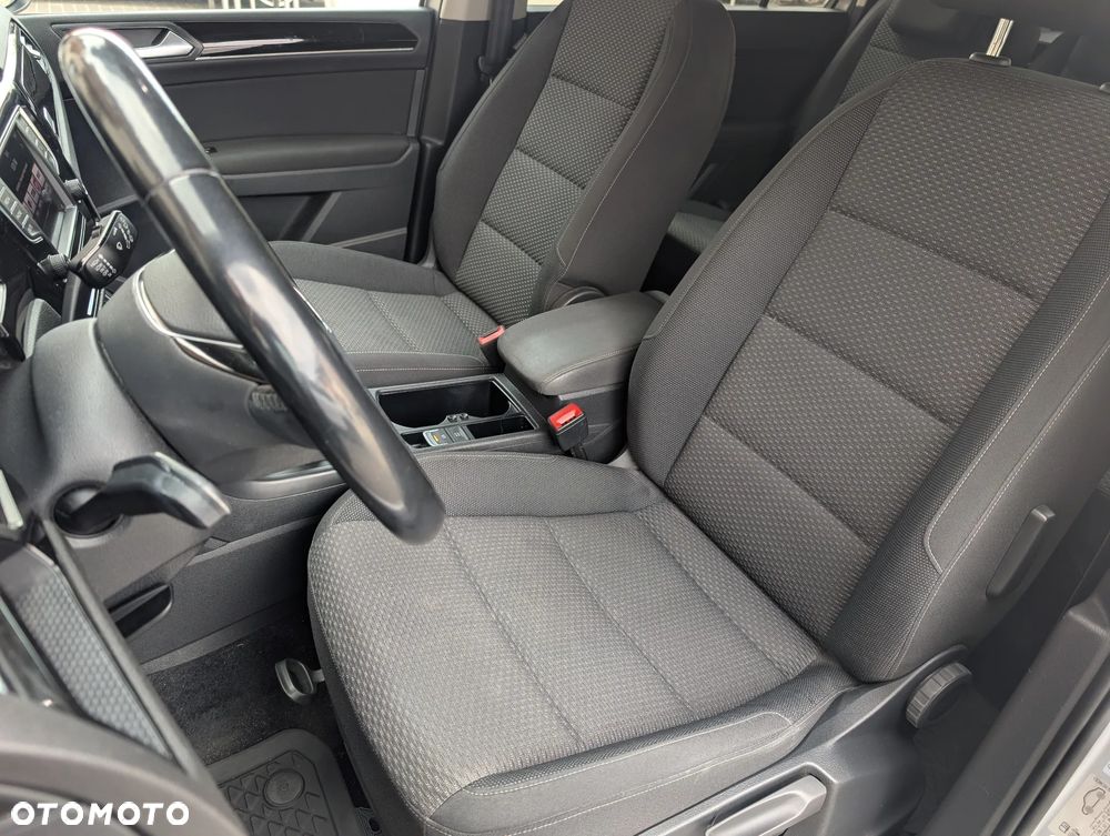 Volkswagen Touran 1.6 TDI BMT Comfortline - 19