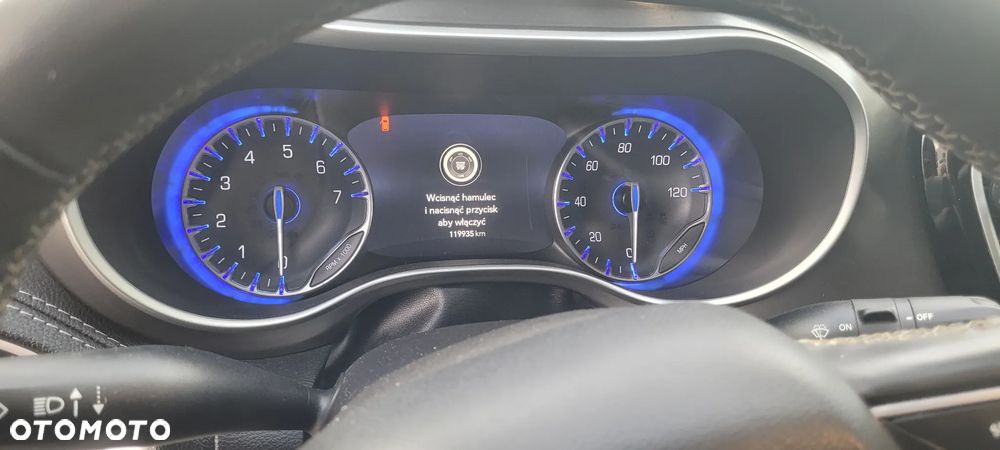 Chrysler Pacifica - 29