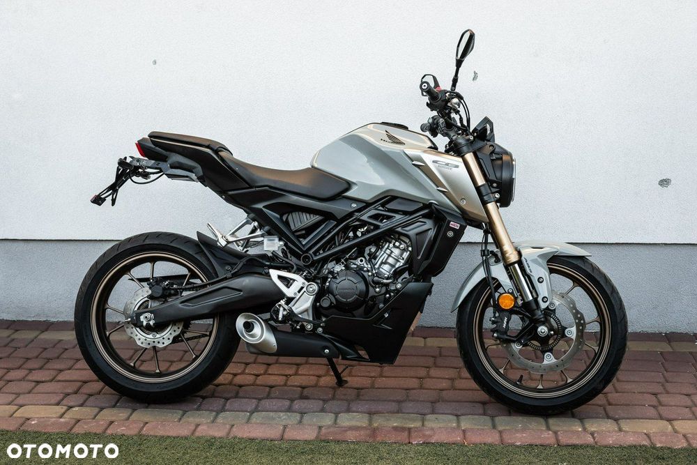 Honda CB - 2