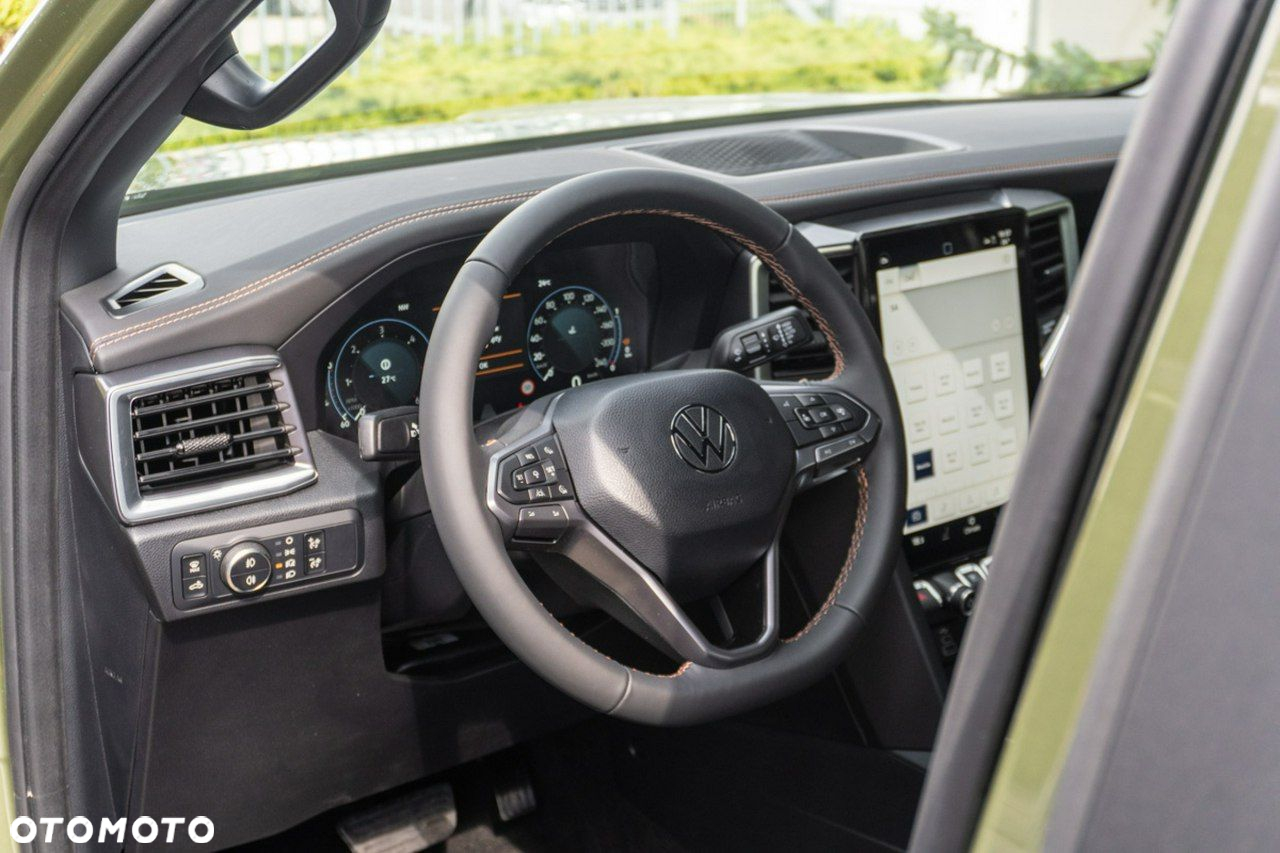 Volkswagen Amarok - 11