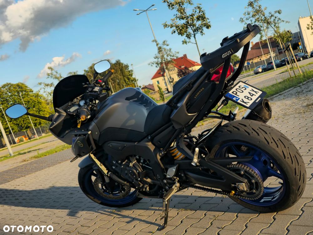 Yamaha FZ8 - 13