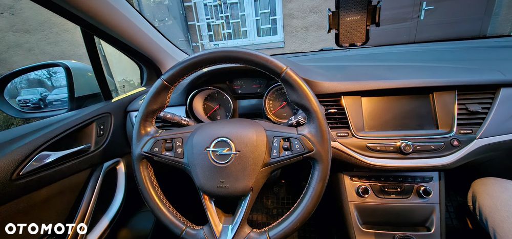 Opel Astra 1.6 CDTI Enjoy S&S - 8