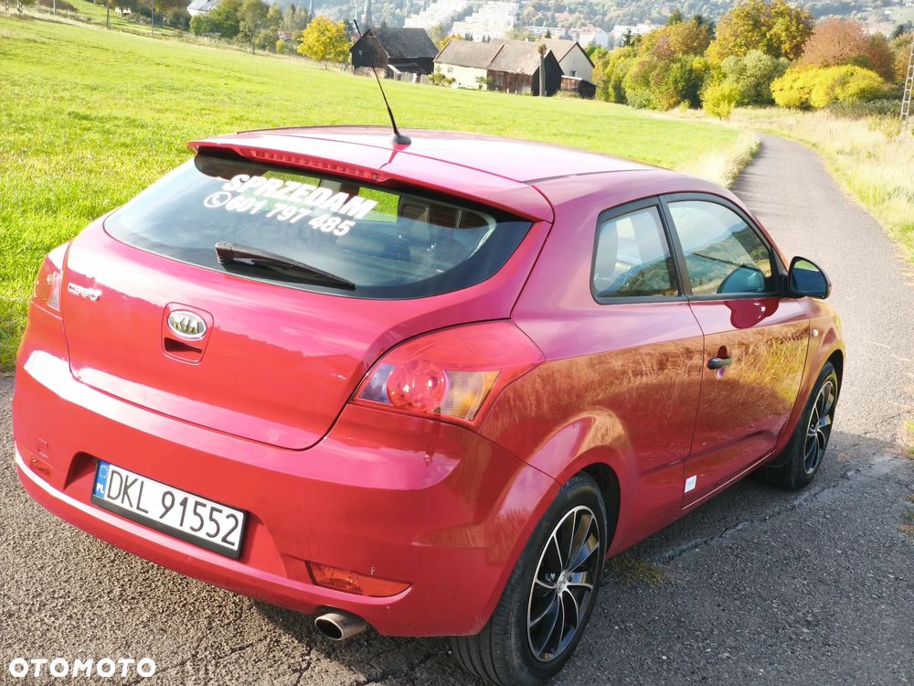 Kia ProCeed - 10