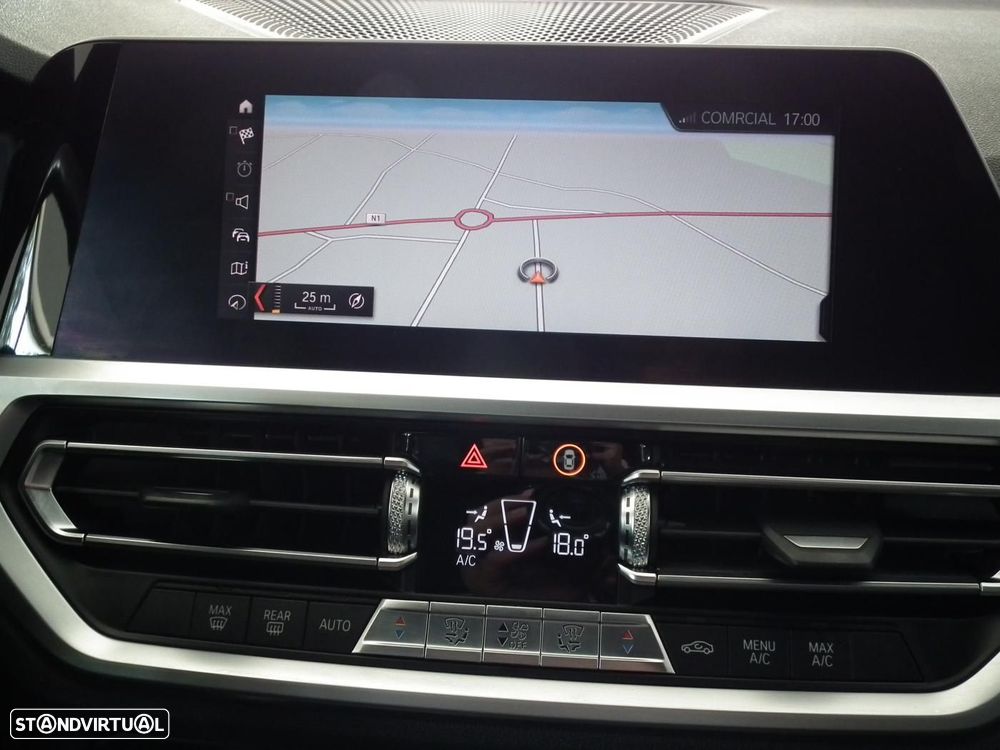 BMW 318 d Line Sport - 27