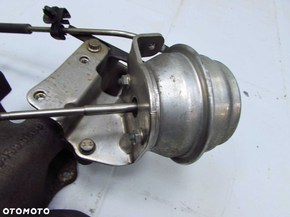 VOLVO S60 II XC60 08-17 2.4 D5 BITURBO TURBINA 31293089 - 9