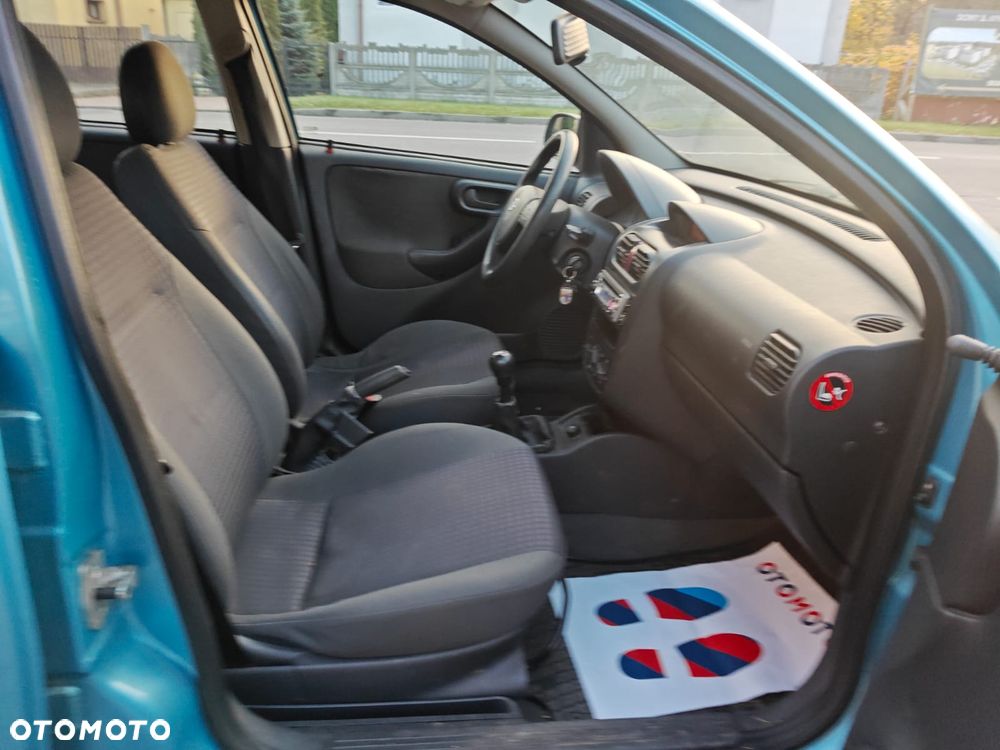 Opel Corsa 1.2 16V - 28