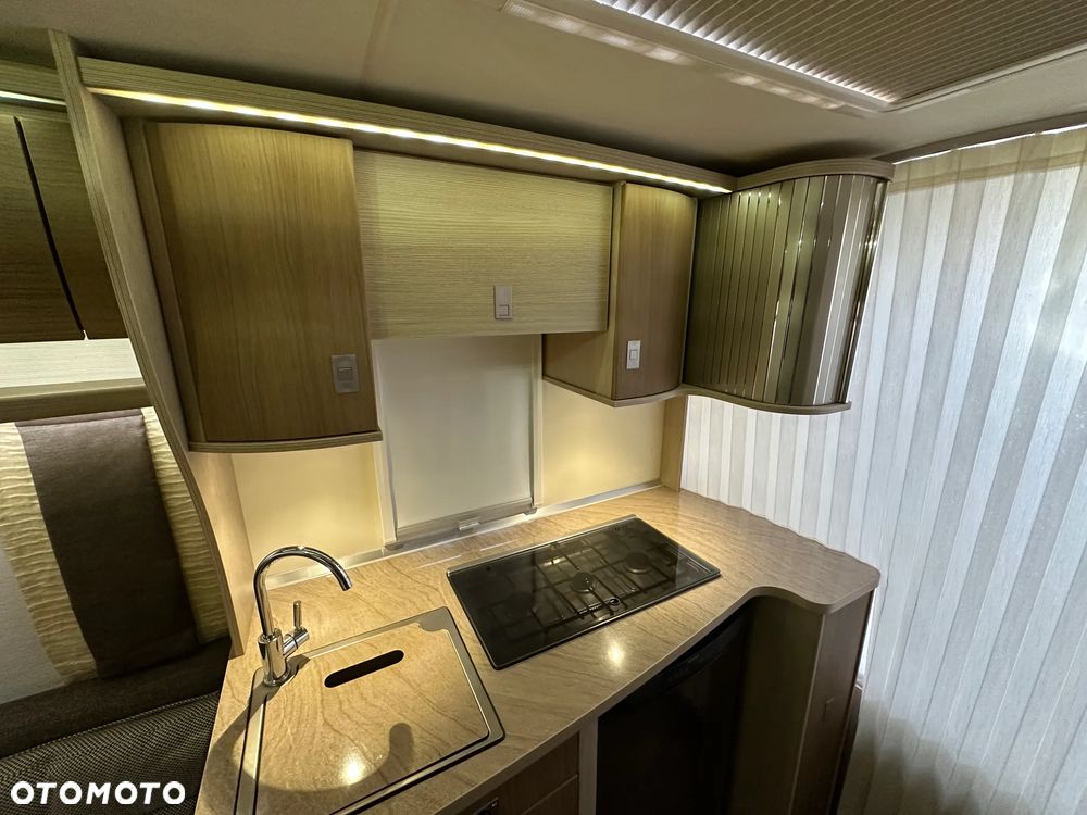 Burstner 460 TS AVERSO  z markizą kasetową THULE. GWARANCJA !!! - 19
