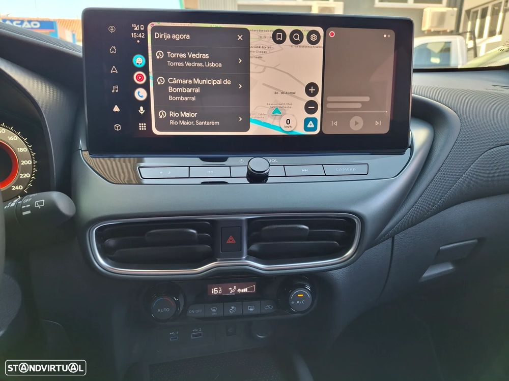 Nissan Juke 1.0 DIG-T N-Connecta Two Tone DCT - 21