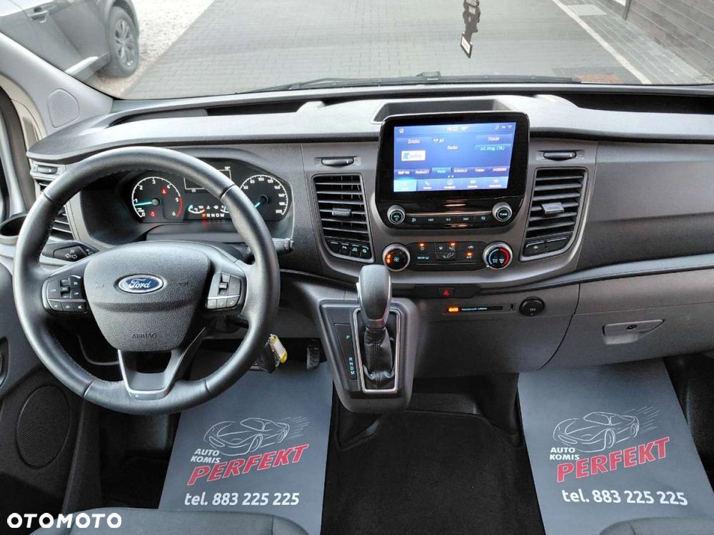 Ford TRANSIT CUSTOM - 19