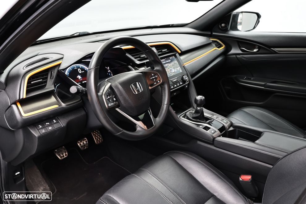 Honda Civic 1.0 i-VTEC Comfort - 24