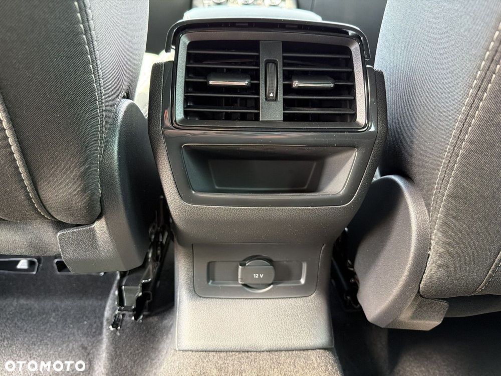 Skoda Karoq 1.5 TSI ACT Sportline DSG - 24