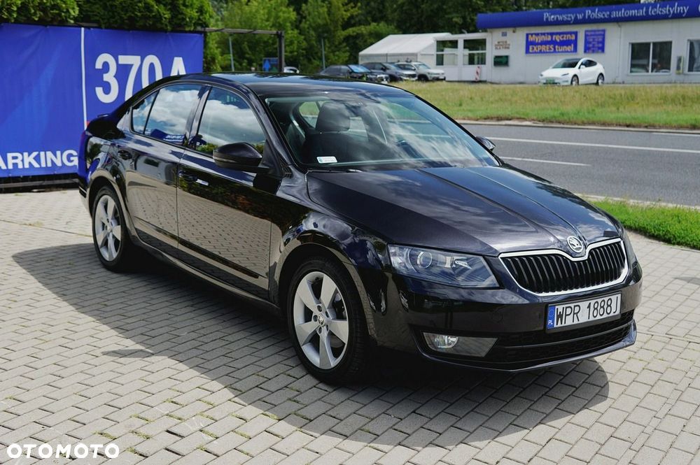 Skoda Octavia 1.6 TDI DPF Elegance - 3