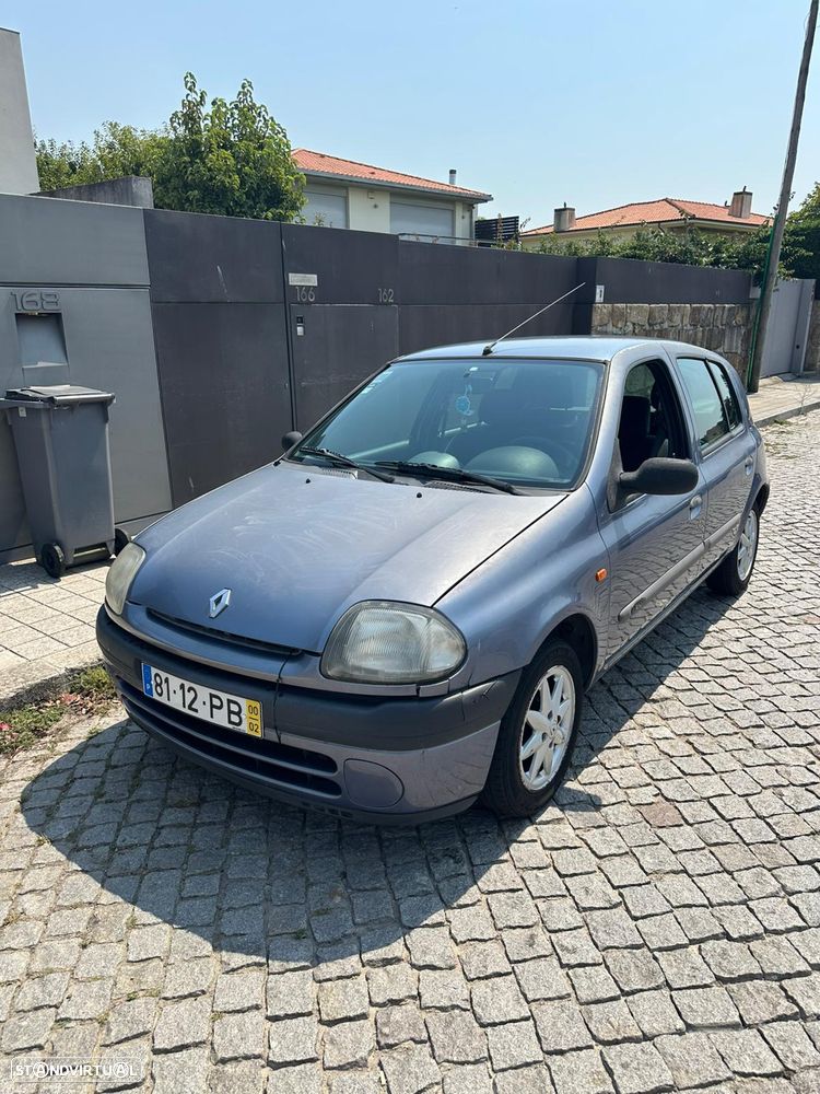 Renault Clio 1.2 RN - 1